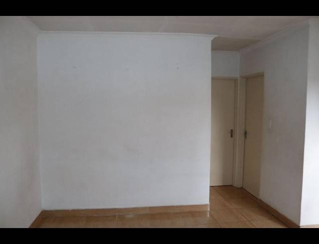2 BEDROOM PROPERTY TO RENT IN FLEURHOF